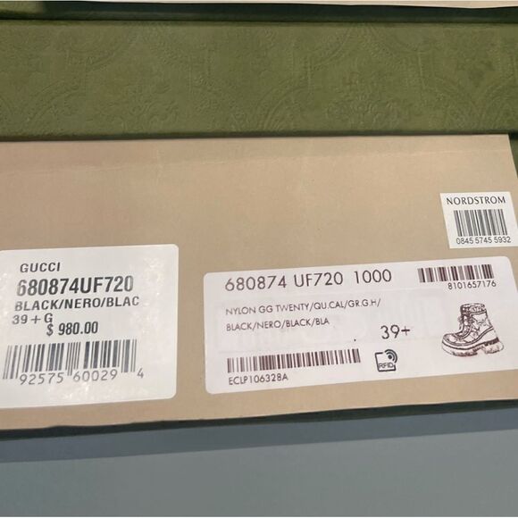 Gucci
GG pattern boots AUTHENTIC  - Picture 6 of 11